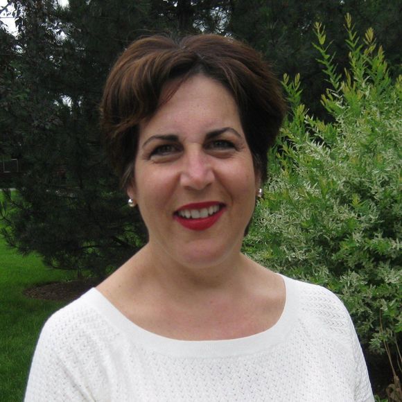 Meet your Posher, Lori - Picture 1 of 1